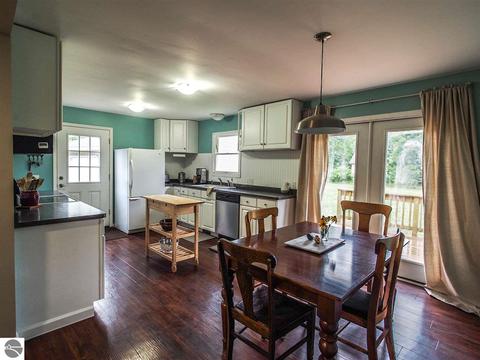 5755 Vinton Rd, Williamsburg, MI 49690 photo 4