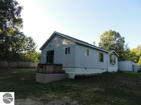 5670 Powers Rd, Alanson, MI 49706 photo 3