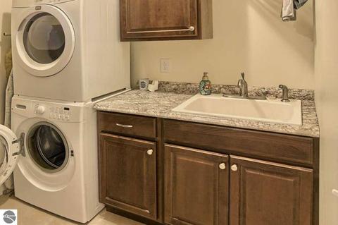 6506 E Hillside Dr, Cedar, MI 49621 photo 27