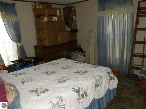 3595 Mcintosh Rd, Gladwin, MI 48624 photo 11