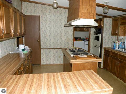 3595 Mcintosh Rd, Gladwin, MI 48624 photo 7