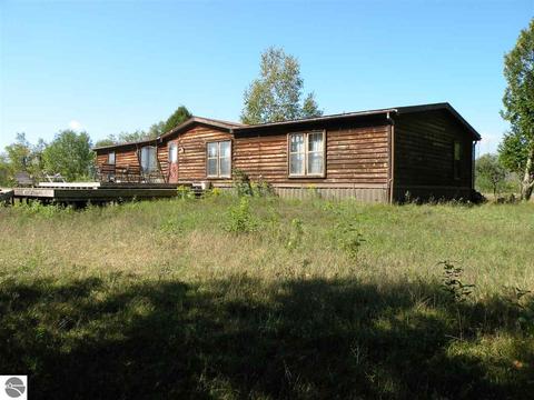 3595 Mcintosh Rd, Gladwin, MI 48624 photo 1