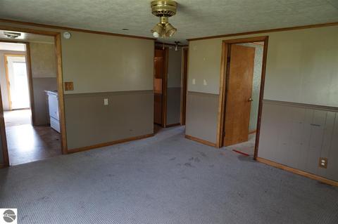 3467 Lupton Rd, Lupton, MI 48635 photo 4