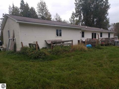 1091 N Walker Rd, Twining, MI 48766 photo 4