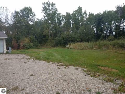 1091 N Walker Rd, Twining, MI 48766 photo 2