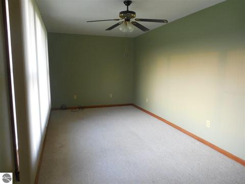 11506 S Shepherd Rd, Shepherd, MI 48883 photo 7