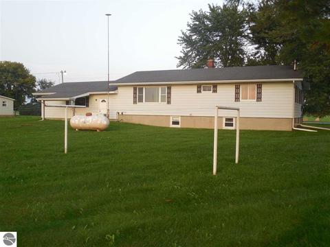 11506 S Shepherd Rd, Shepherd, MI 48883 photo 22