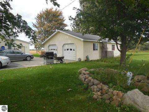 9377 E Olive Rd, Wheeler, MI 48662 photo 46