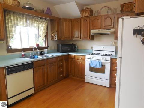 9377 E Olive Rd, Wheeler, MI 48662 photo 14