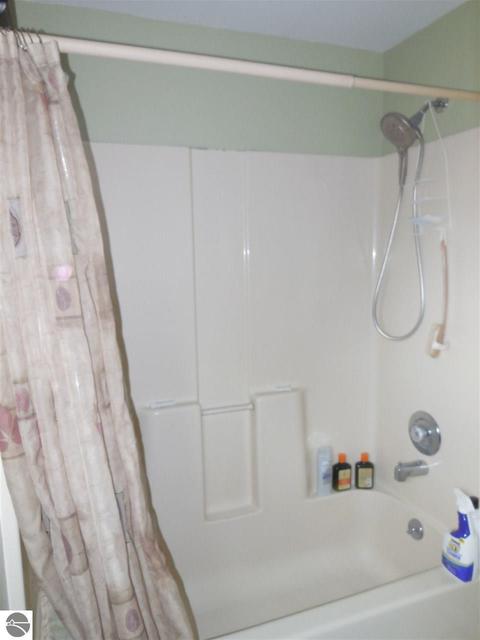 9377 E Olive Rd, Wheeler, MI 48662 photo 16