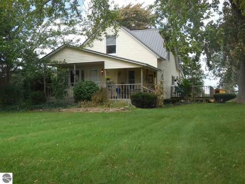 9377 E Olive Rd, Wheeler, MI 48662 photo 1