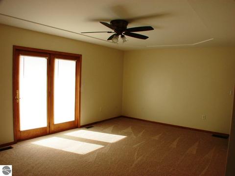 685 W Tyler Rd, Ithaca, MI 48847 photo 13