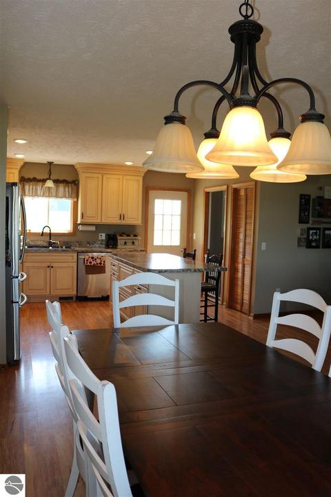 3875 W Fillmore Rd, Ithaca, MI 48847 photo 8