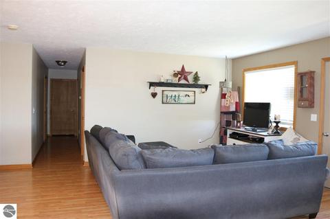 3875 W Fillmore Rd, Ithaca, MI 48847 photo 6