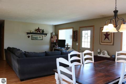 3875 W Fillmore Rd, Ithaca, MI 48847 photo 7