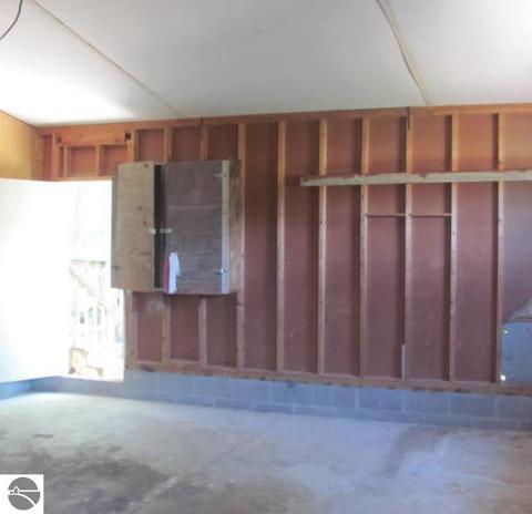 904 Greg Rd, Petoskey, MI 49770 photo 26