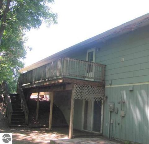 904 Greg Rd, Petoskey, MI 49770 photo 3