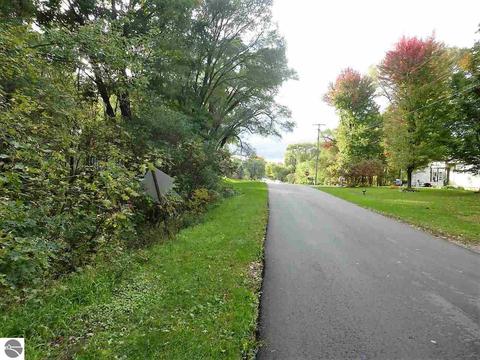 16981 Second St, Copemish, MI 49625 photo 5