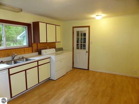 16981 Second St, Copemish, MI 49625 photo 12