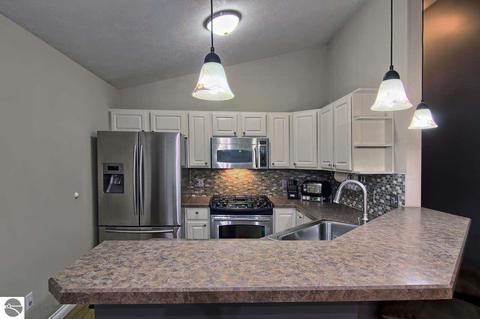 10943 Dylan Dr, Interlochen, MI 49643 photo 8