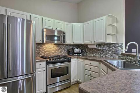 10943 Dylan Dr, Interlochen, MI 49643 photo 9