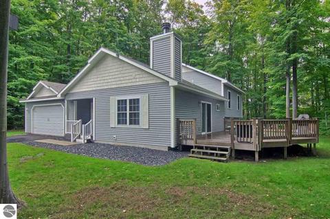 10943 Dylan Dr, Interlochen, MI 49643 photo 27