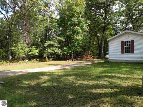 1835 Oak, Gladwin, MI 48624 photo 20