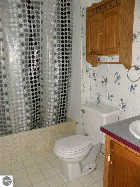 1835 Oak, Gladwin, MI 48624 photo 13