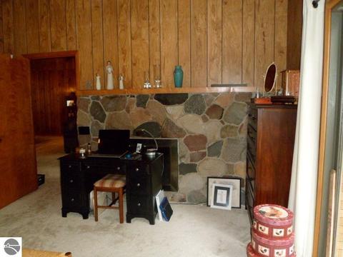 3631 E Shore Dr, Weidman, MI 48893 photo 13
