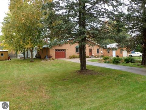 3631 E Shore Dr, Weidman, MI 48893 photo 18