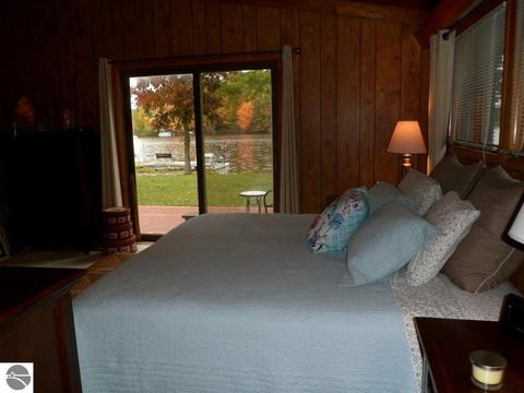 3631 E Shore Dr, Weidman, MI 48893 photo 11