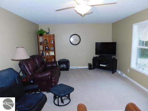 4749 S Mnr, Cedar, MI 49621 photo 7
