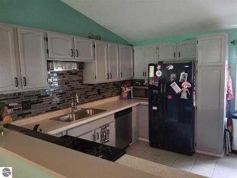 3115 E Millbrook Rd, Mount Pleasant, MI 48858 photo 8