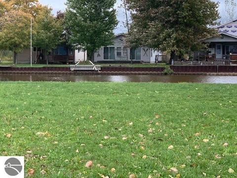 1646 S Riverside Dr, Au Gres, MI 48703 photo 4
