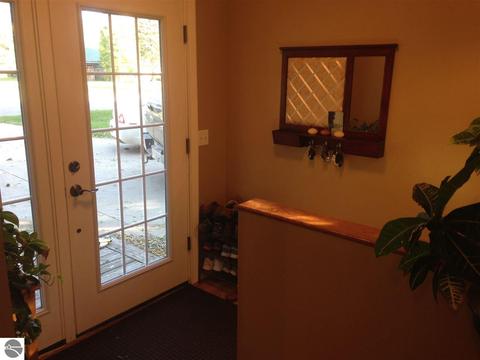 795 N Ferris Rd, Sumner, MI 48889 photo 6