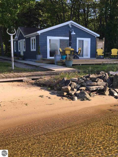 3804 E Michigan Ave, Au Gres, MI 48703 photo 2