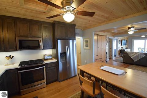 3804 E Michigan Ave, Au Gres, MI 48703 photo 1