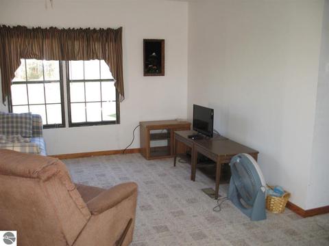 1547 E Countyline Rd, Hale, MI 48739 photo 11