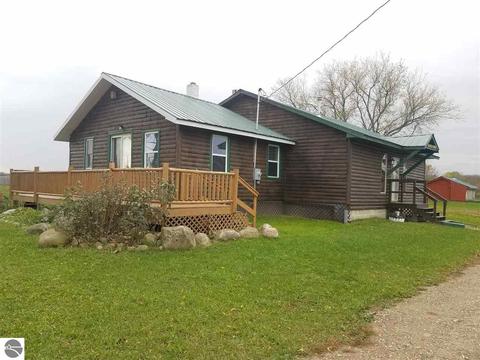 9847 N Sherman Rd, Frederic, MI 49733 photo 2
