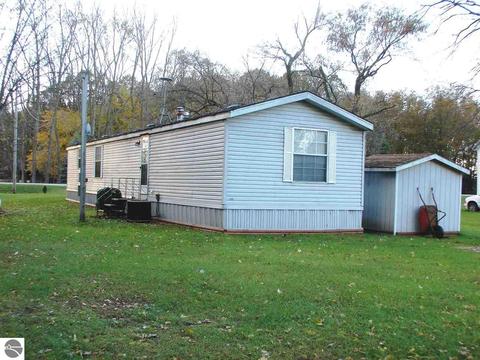 689 S Ely Hwy, Ithaca, MI 48847 photo 24