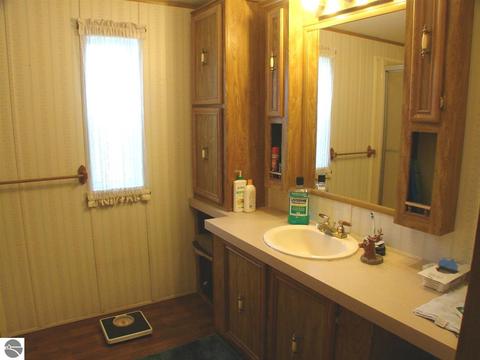 689 S Ely Hwy, Ithaca, MI 48847 photo 15
