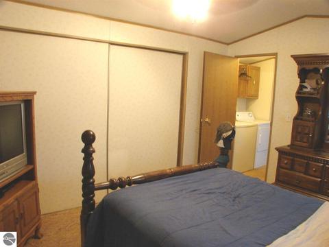 689 S Ely Hwy, Ithaca, MI 48847 photo 19