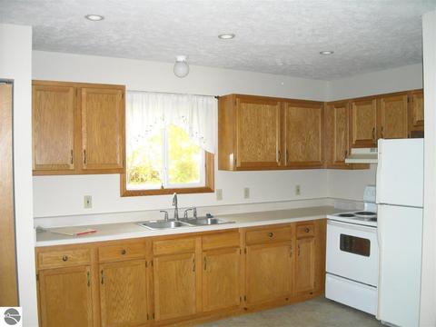 7061 Karlin Rd, Interlochen, MI 49643 photo 8