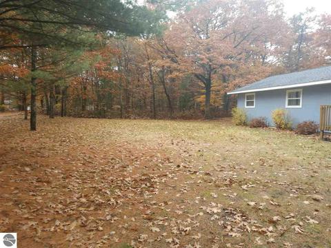 34 W Pine Rd, Au Gres, MI 48703 photo 9