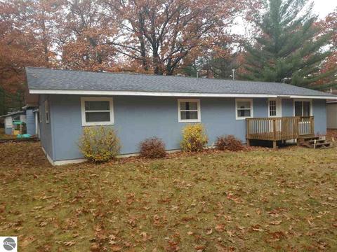 34 W Pine Rd, Au Gres, MI 48703 photo 2