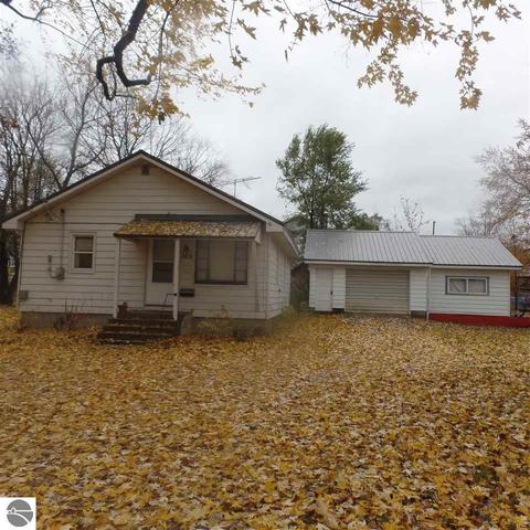 309 E Fourth St, Clare, MI 48617 photo 15