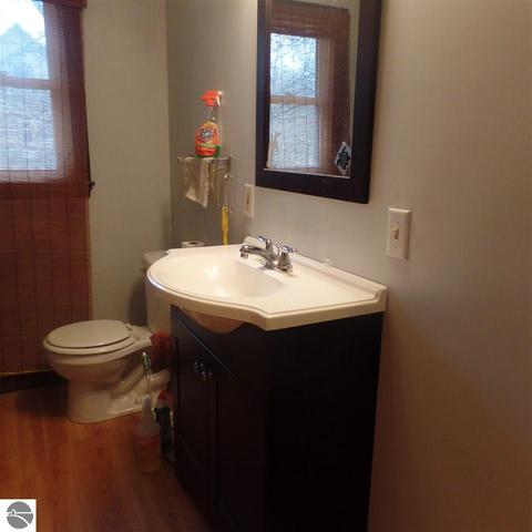 309 E Fourth St, Clare, MI 48617 photo 7