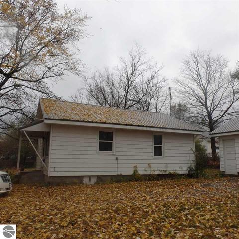 309 E Fourth St, Clare, MI 48617 photo 12
