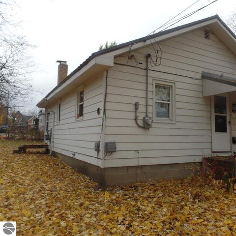 309 E Fourth St, Clare, MI 48617 photo 14