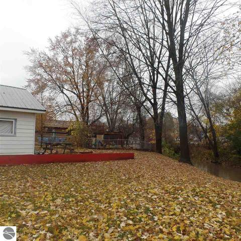 309 E Fourth St, Clare, MI 48617 photo 16